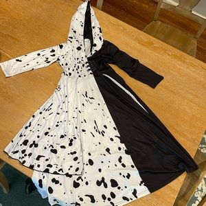 Girls Cruella Estella costume. Hooded black and white dress.
